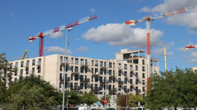 Los costes de construcción suben un 5,46% por la escasez de mano de obra