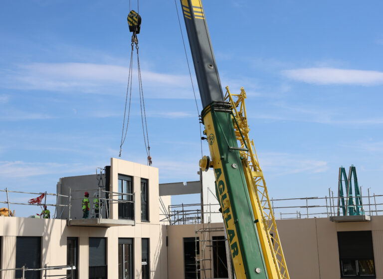 Los costes de construcción suben un 4,2% empujados por la mano de obra y los materiales